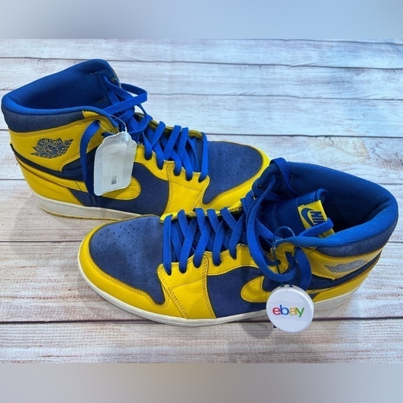 Nike Air Jordan 1 Laney 2013 Men’s Size 11 Great Condition 555088-707 - Picture 5 of 6